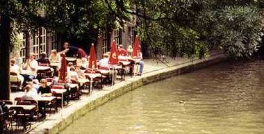 Cafeterras aan de Oude Gracht