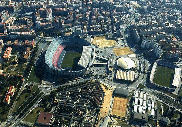 links Camp Nou, rechts unten Mini Estadi 