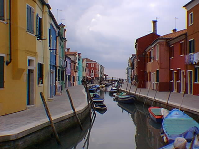 canal.JPG (45979 bytes)