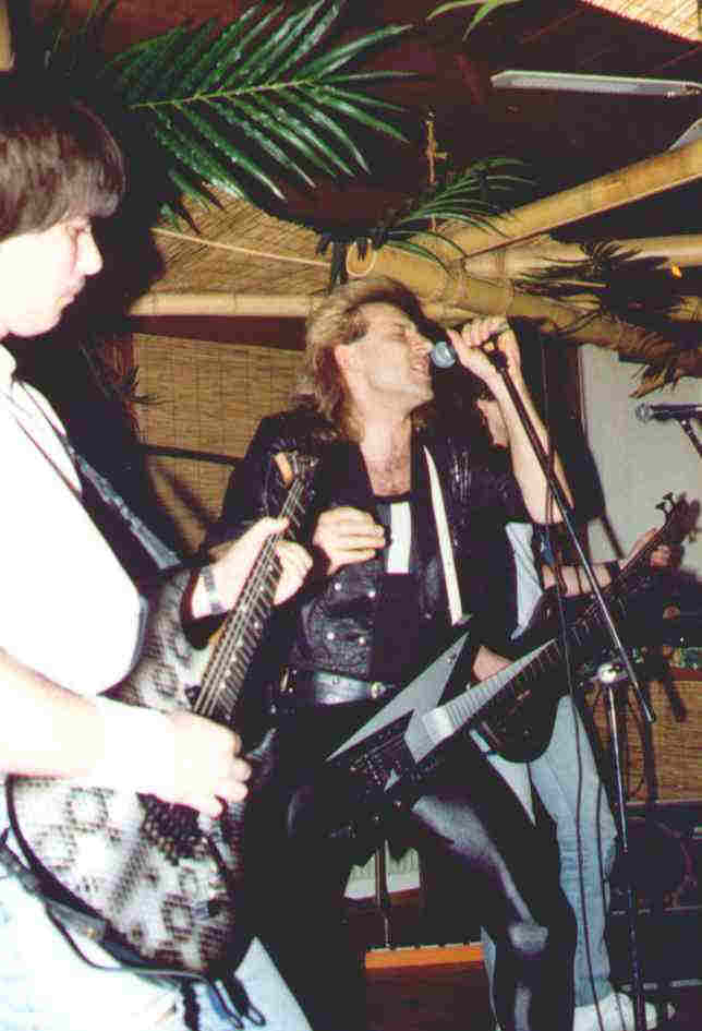 Cryder_live_Lauf1.JPG (170090 Byte)