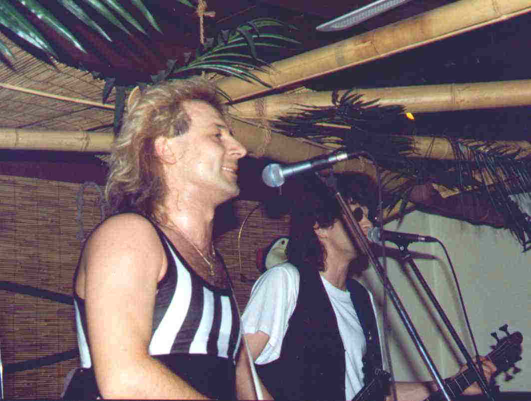 Cryder_live_Lauf3.JPG (200718 Byte)