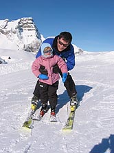 Nina beim Skifahren