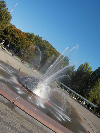 13 - International Fountain