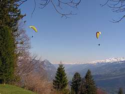 Paragliders over Walenstadtberg