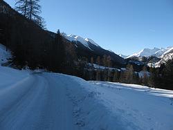 On the road, looking across the Valatscha Ravine