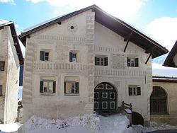 The Schellenursli House in Guarda