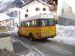 Post bus in Guarda