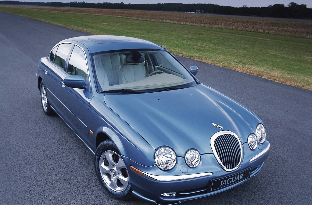 99 Jaguar S-TYPE.jpg