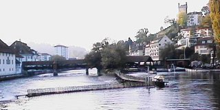 Luzern: Nadelwehr, Spreuerbrücke, 
     Kraftwerk am Mühlenplatz © M. Jud 2001