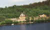 Huschen am Wasser 1.jpg (12086 Byte)