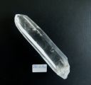 Cristal de roche laser, long. 8,7 cm. Pice unique.