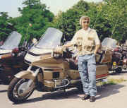 goldwing.jpg (83312 Byte)