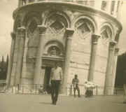 pisa.jpg (40589 Byte)
