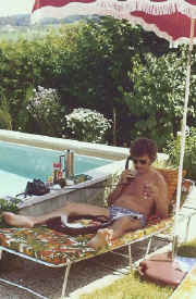 pool.jpg (73501 Byte)