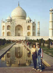 taj mahal.jpg (58154 Byte)