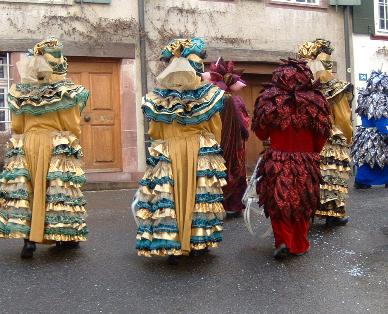 Carnevalevonhinten