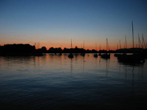 122-2299_IMG.JPG (17658 Byte)