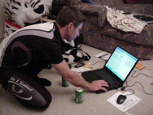 Bru_PC.jpg (24241 Byte)