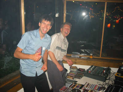 124-2483_IMG.JPG (16848 Byte)