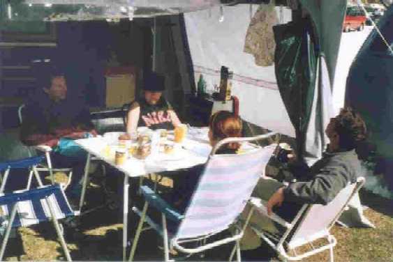 saas_camping.jpg (29672 Byte)