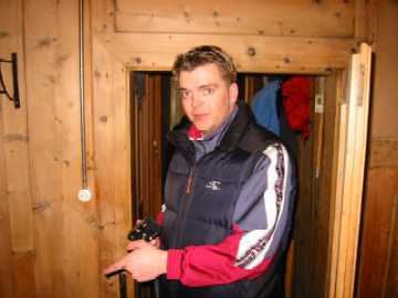 137-3760_IMG.JPG (29054 Byte)
