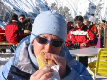 110-1048_IMG.JPG (38471 Byte)