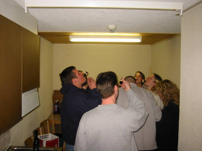 109-0926_IMG.JPG (17266 Byte)