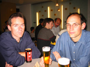 106-0684_IMG.JPG (16348 Byte)