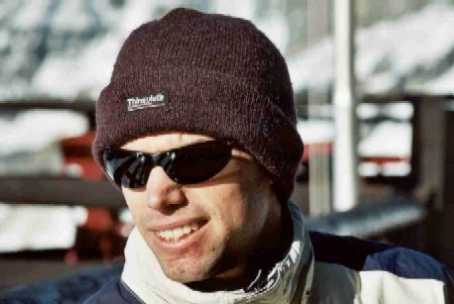 Rfe_ski.jpg (28507 Byte)