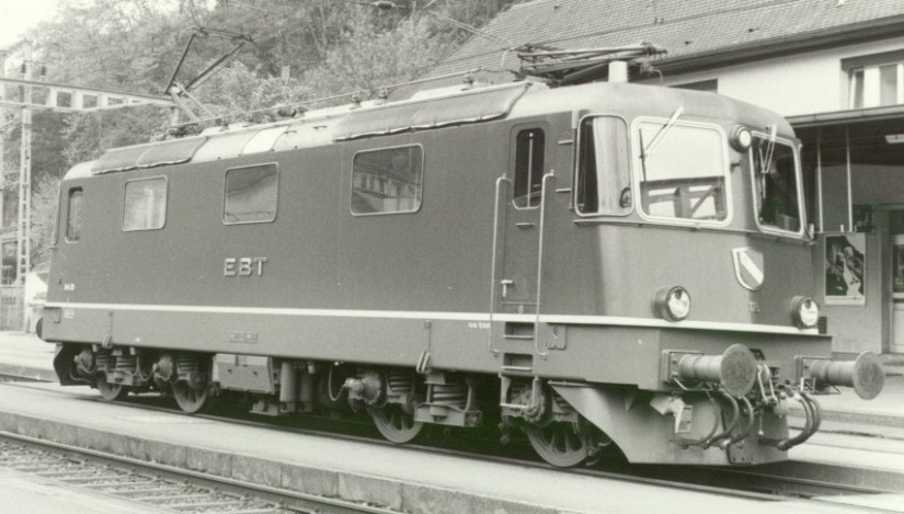 Re 4/4 113 EBT