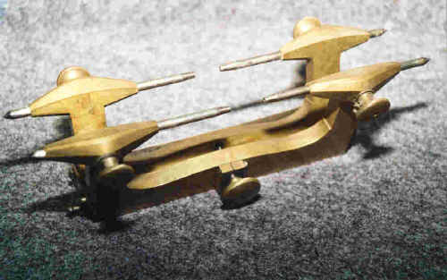 Eingriffszirkel1_korr.jpg (40439 bytes)